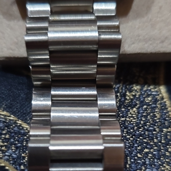 Gucci Dive Men's Watch - Black - Picture 2 of 4